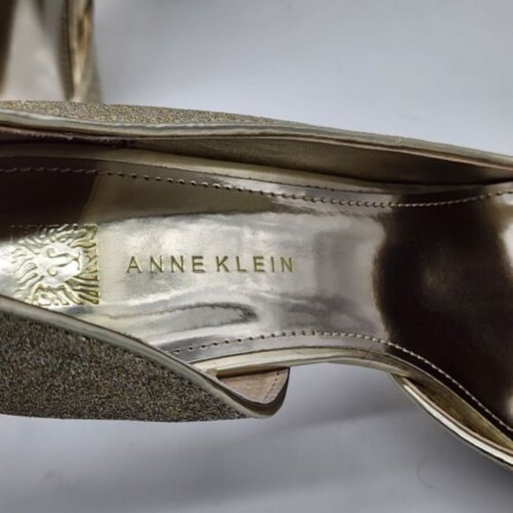 Anne Klein Woman's Gold Glittery High Heels Size 8 1/2 AKZYZ3 - Picture 7 of 8